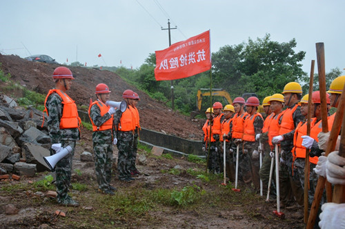 增强应急处理能力 省袁管局开展抗洪抢险实战演练 增强应急处理能力 省袁管局开展抗洪抢险实战演练