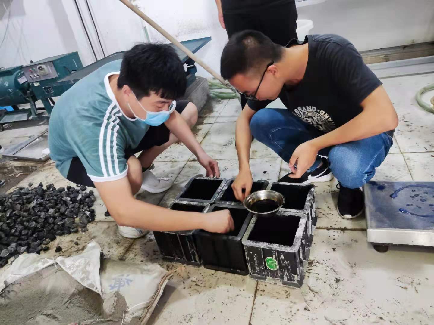 省袁管局机关党支部联合心安检测公司开展“党建带企建 融合共发展”主题党日活动