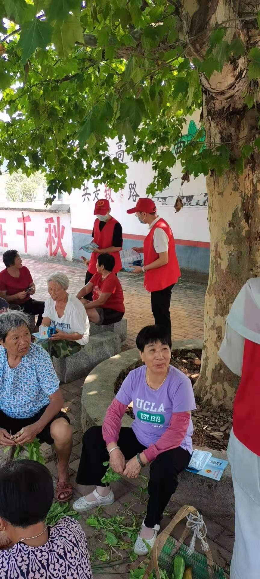 省袁管局新时代文明实践站开展疫情防控及防诈骗宣传志愿者活动