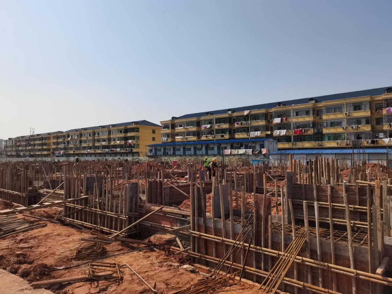李效文督导水旱灾害防御物资储备赣西仓库项目建设 李效文督导水旱灾害防御物资储备赣西仓库项目建设