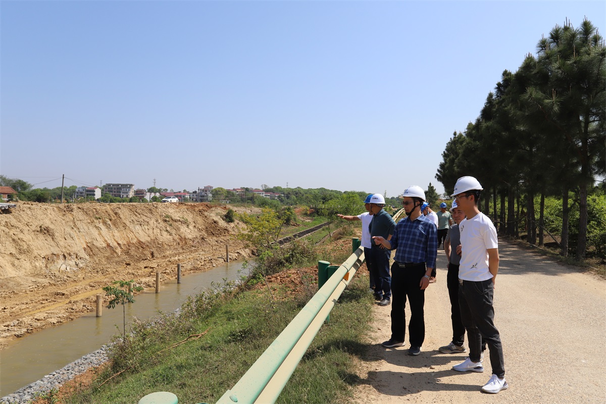 李效文督导“十四五”续建配套与现代化改造2021年度项目扫尾工作