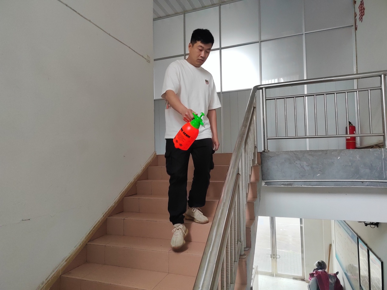 迅速响应积极行动，筑牢疫情防控屏障