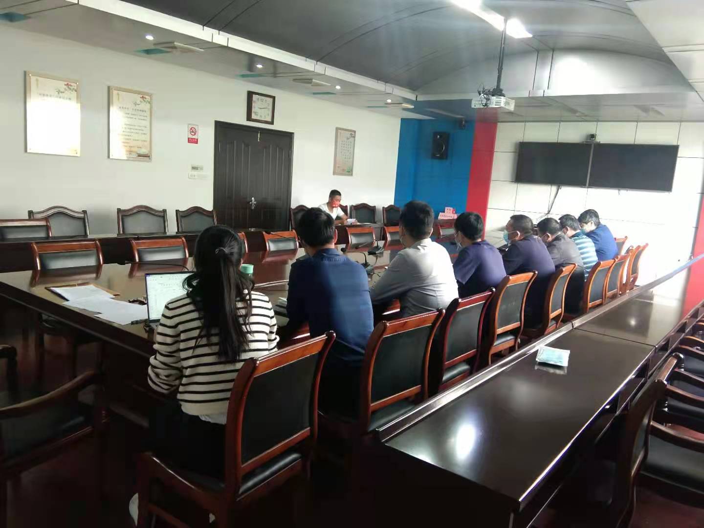 省袁管局顺利完成司机聘用面试工作