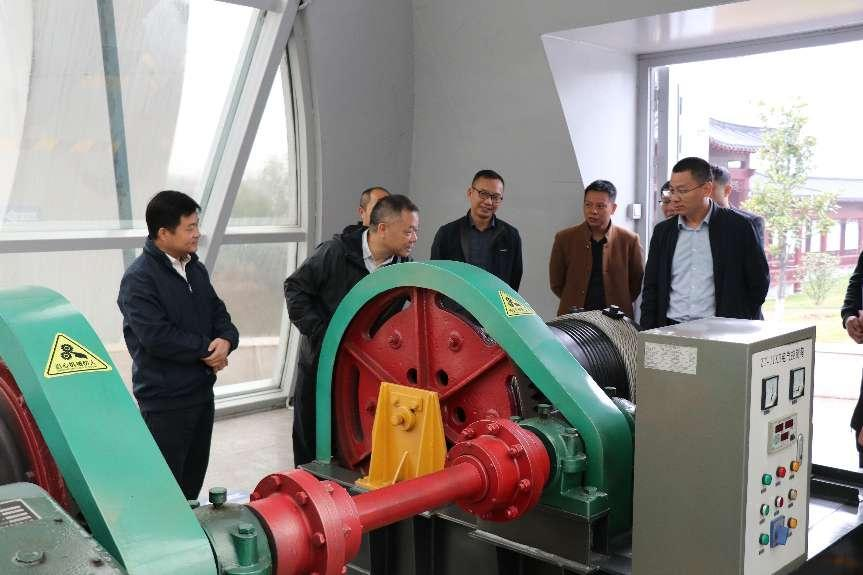 新余市水利发展服务中心一行到我局考察灌区标准化管理工作