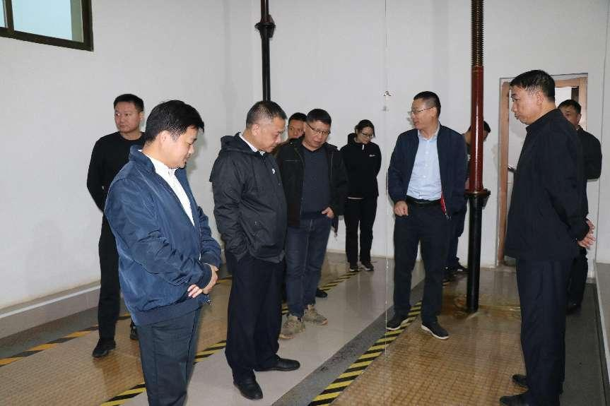新余市水利发展服务中心一行到我局考察灌区标准化管理工作