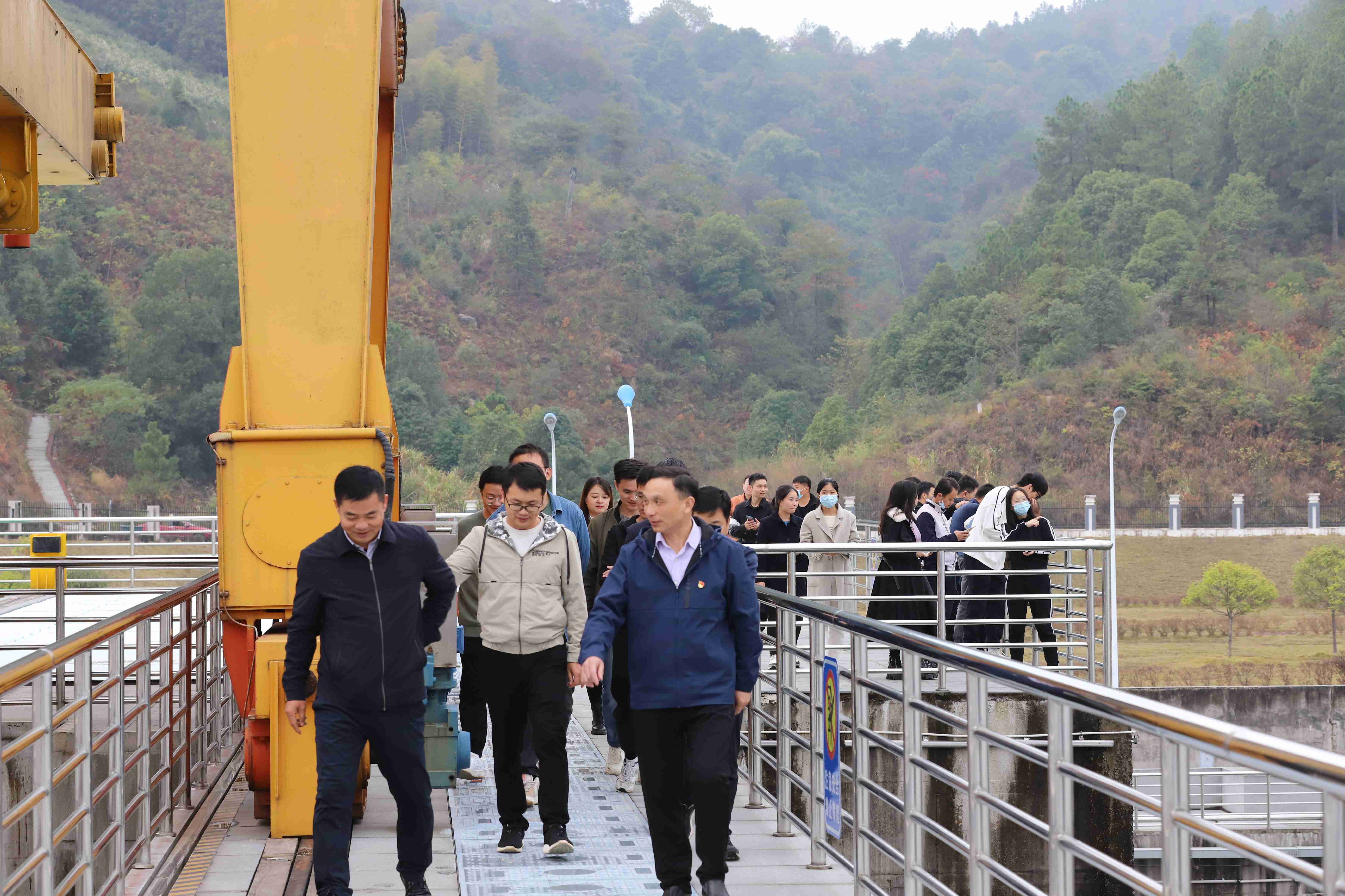 联学共建 共促提升 ——一场别开生面的青年政治理论联学活动