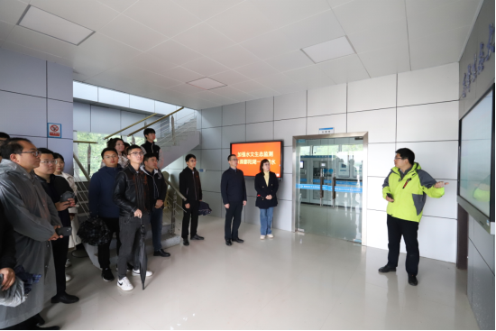 联学共建 共话发展——省袁管局2023年第一期青年理论学习小组走进鄱阳湖 联学共建 共话发展——省袁管局2023年第一期青年理论学习小组走进鄱阳湖