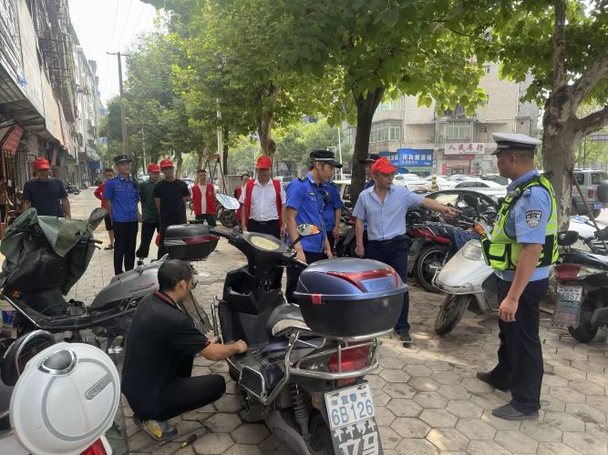 卫生整治同发力 共建美好新余城 —省袁管局协助属地开展国家卫生城市专项整治行动 卫生整治同发力 共建美好新余城 —省袁管局协助属地开展国家卫生城市专项整治行动
