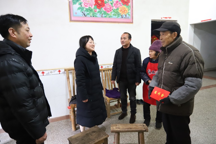 省袁管局开展春节走访慰问活动