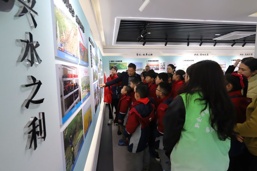 节水护水防溺水，灌区群众在行动