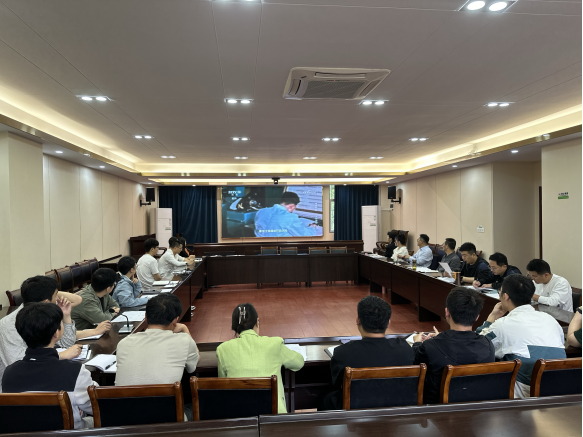 省袁管局举办2025年第一期青年理论学习小组学习班
