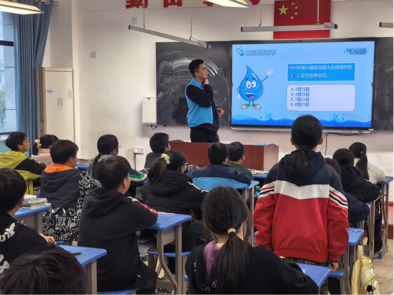 省袁管局开展“世界水日”“中国水周”主题宣传活动